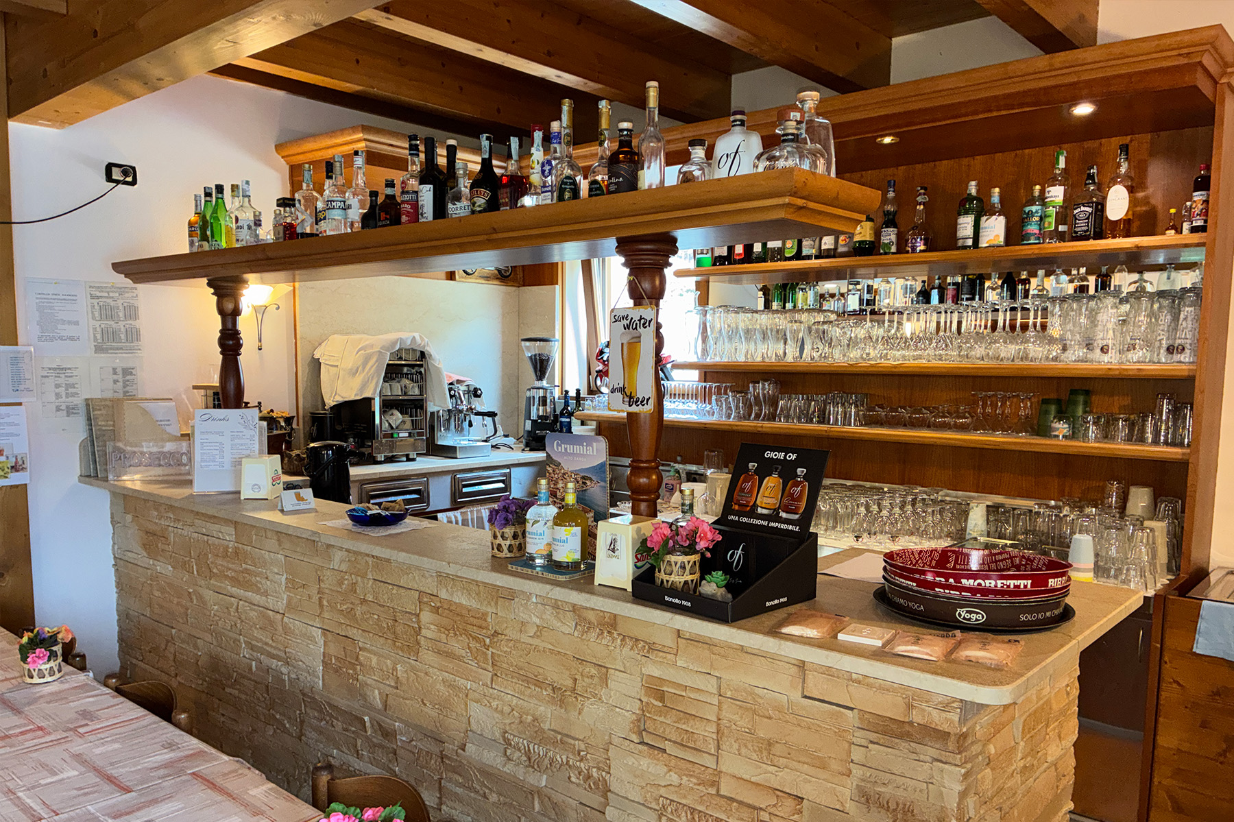 BAR & RISTORANTE / Monte Gargnano Residence Hotel